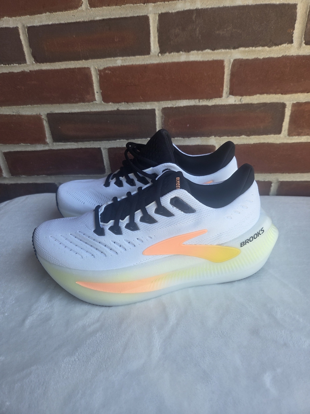 Brooks Glycerin Max 2 Womens US 9.5 White Yellow Running Shoes New No Box - Picture 4 of 9
